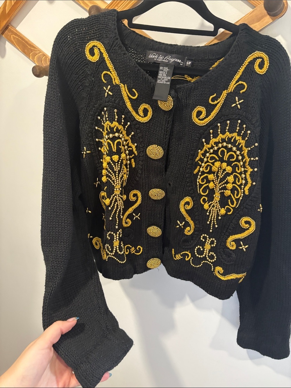 vintage black knit cropped cardigan by the brand Work in Progress Gladys Bagley - Picture 4 of 5